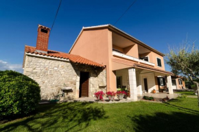 Гостиница Apartments with a parking space Nin, Zadar - 11900  Нин